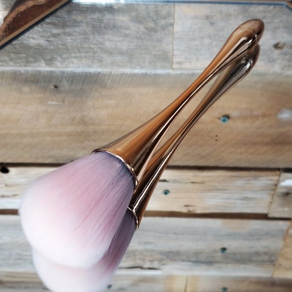 Large Professional Powder Brush - Rose Gold & Pink - Picture 1 of 5